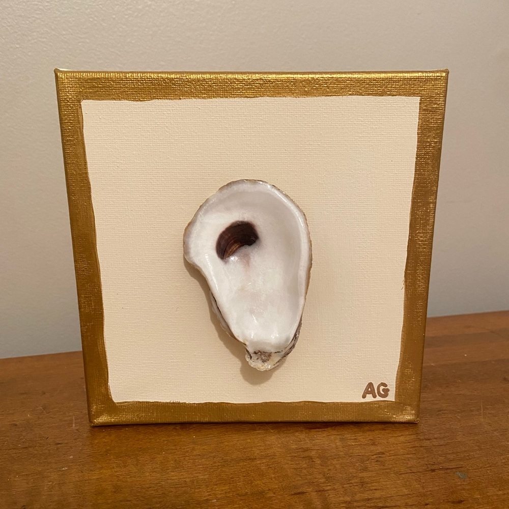 Oyster Canvas Decor